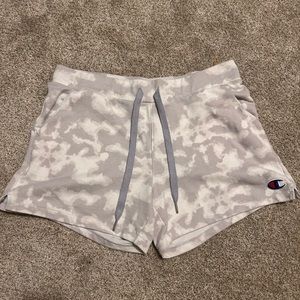 Champion camo shorts
